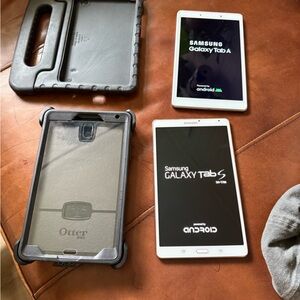 Samsung Galaxy Tablets - lot of TWO tablets